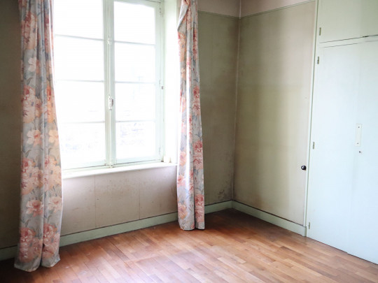 maison mortain centre 11 pièces 209 m2