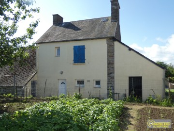 a 5 minutes de saint hilaire du harcouetproposé par l Immobilière du Mortainais