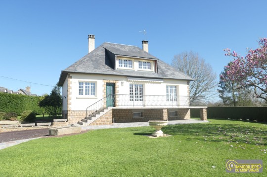 mortain bocage    fermette avec gîte et dépendances
