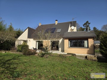SOURDEVAL - BELLE PRESTATION - Sourdeval