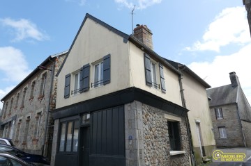 Maison meublée - Saint-Georges-de-Rouelley