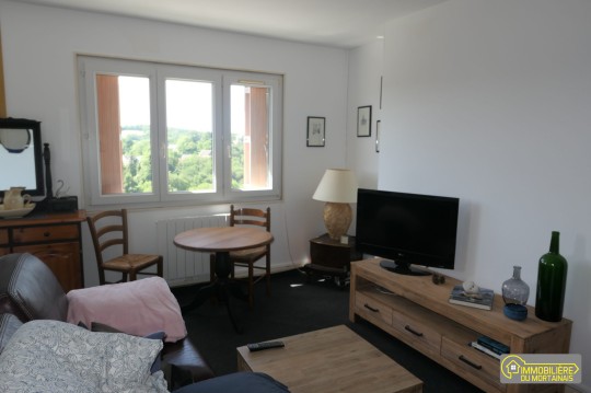 proche commerces - mortain-bocage