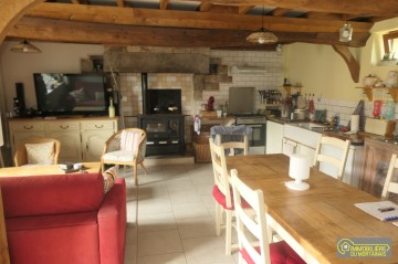 maison de caractere avec giteproposé par l Immobilière du Mortainais