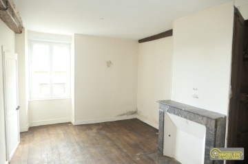 barenton - maison de bourg a renoverproposé par l Immobilière du Mortainais