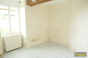 barenton - maison de bourg a renoverproposé par l Immobilière du Mortainais