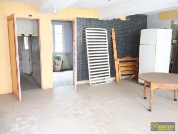 maison mitoyenne a renoverproposé par l Immobilière du Mortainais