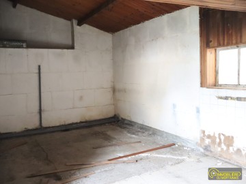 maison mitoyenne a renoverproposé par l Immobilière du Mortainais
