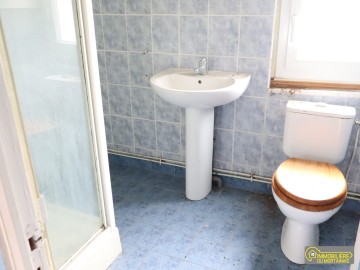 maison mitoyenne a renoverproposé par l Immobilière du Mortainais