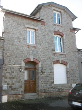 Maison de ville - SAINT HILAIRE DU HARCOUET