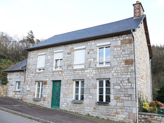 mortain : maison + gte