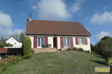 PAVILLON AVEC VUE DEGAGEE - MORTAIN BOCAGE - Romagny Fontenay