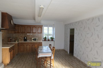 maison de bourg mitoyenne d'un coté - mortain-bocageproposé par l Immobilière du Mortainais