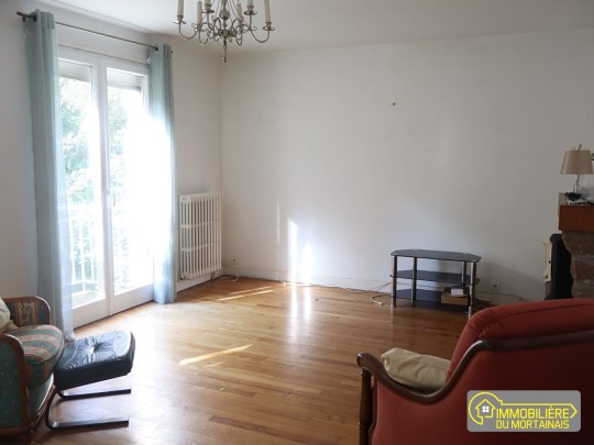 proche commerces et ecoles - mortain-bocage