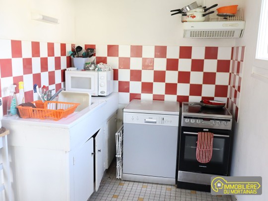 proche commerces et ecoles - mortain-bocage