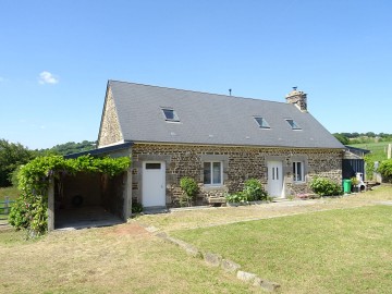 Maison SOURDEVAL - au calme - SOURDEVAL