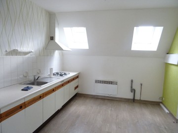 MORTAIN, Maison avec garage - MORTAIN