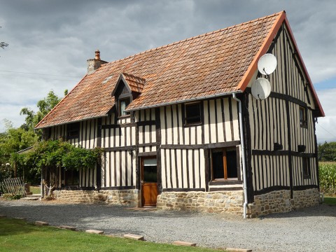 région isigny le buat